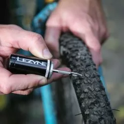 Lezyne Tubeless Kit Schwarz -Renthal-Laden 333960 dcfc4e03d51300284804f35e0beb3849