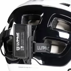 Lupine Lighting Systems Lupine, Blika Helmlampe 13 Lupine Lighting Systems Lupine, Blika Helmlampe -Renthal-Laden akku fastclick helm 35ah hardcase2