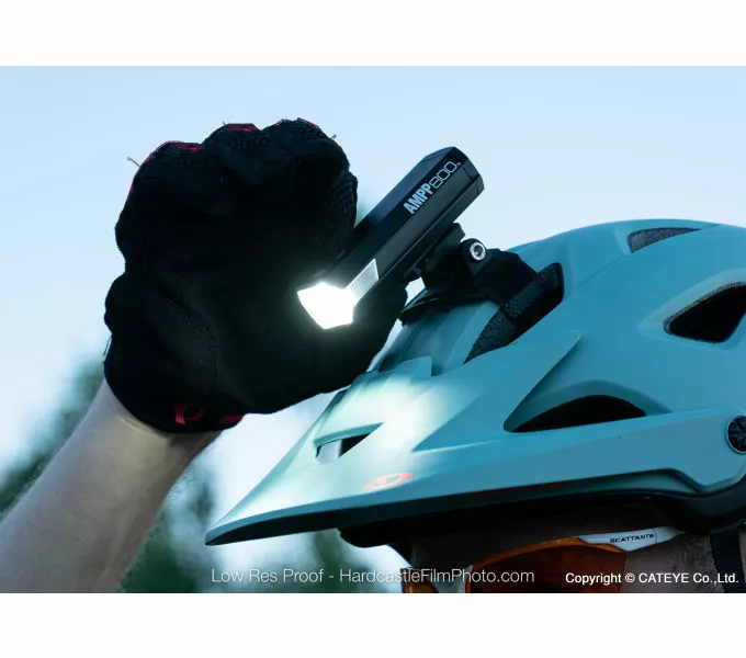 Cat Eye Helmlampe AMPP 800 5 Cat Eye Helmlampe AMPP 800 – Bild 3