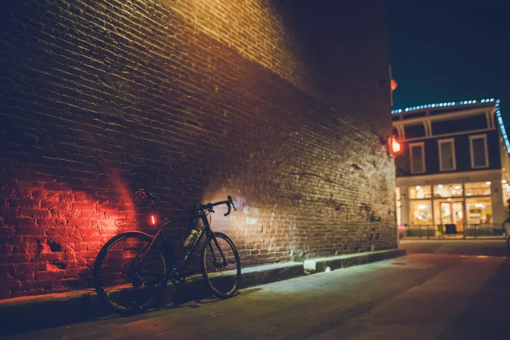 Lezyne Strip Drive StVZO Fahrradrücklicht 6 Lezyne Strip Drive StVZO Fahrradrücklicht – Bild 4