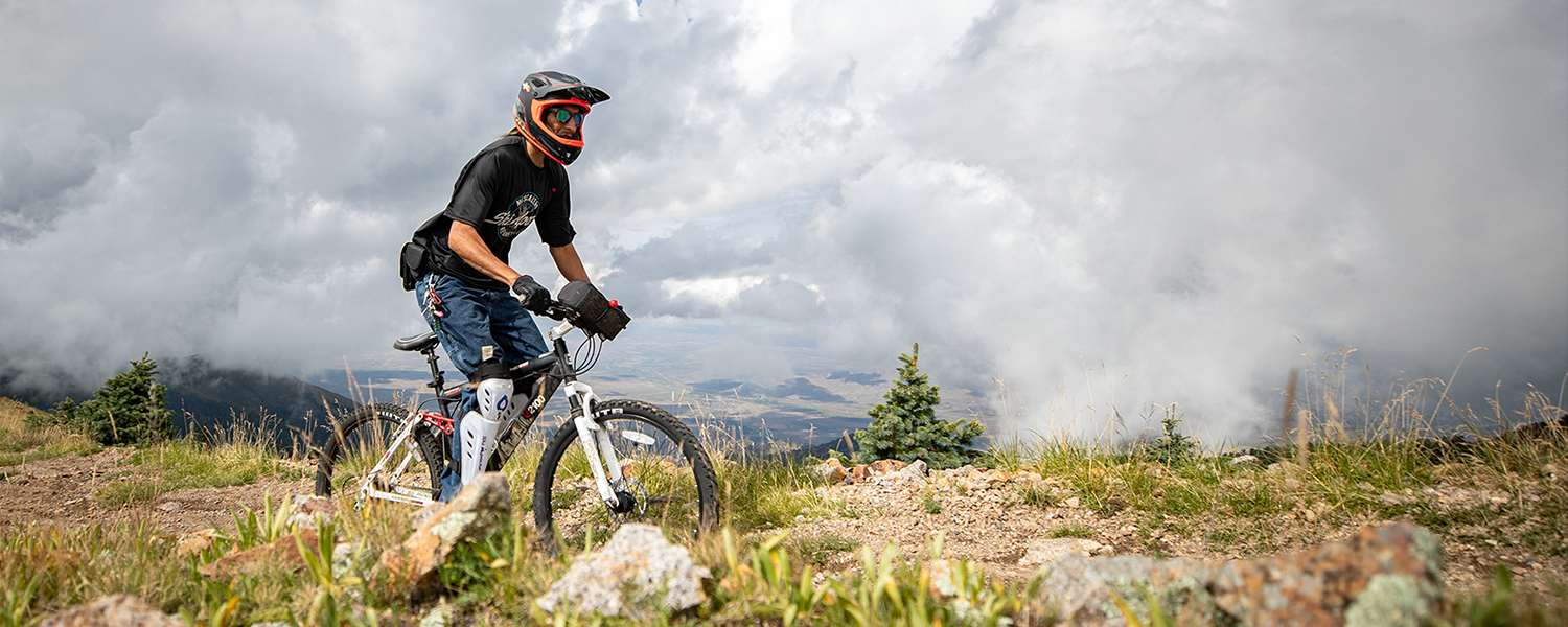 Renthal-Laden -Renthal-Laden IMG 9962 Ski Apache Biking Header2 1735x694 1